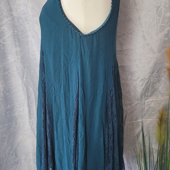 Xhilaration lady's mini dress..id#009 - Picture 2 of 8